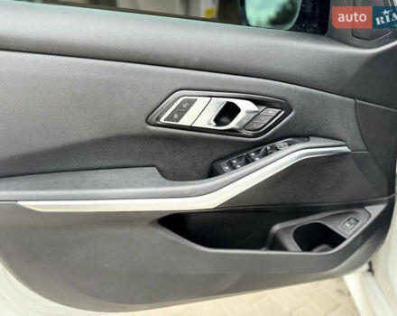 Білий БМВ 3 Серія, об'ємом двигуна 2 л та пробігом 169 тис. км за 24500 $, фото 13 на Automoto.ua