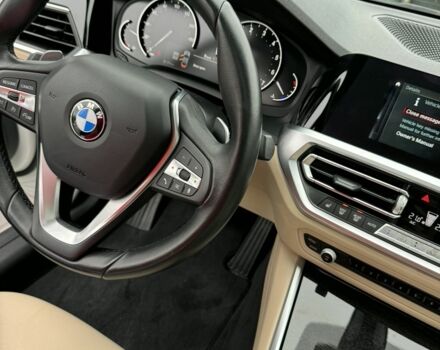 Белый БМВ 3 Серия, объемом двигателя 2 л и пробегом 60 тыс. км за 31000 $, фото 5 на Automoto.ua