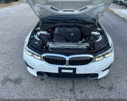 Белый БМВ 3 Серия, объемом двигателя 2 л и пробегом 27 тыс. км за 9200 $, фото 7 на Automoto.ua