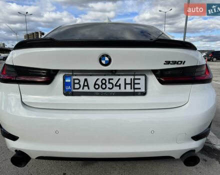 Белый БМВ 3 Серия, объемом двигателя 2 л и пробегом 112 тыс. км за 24000 $, фото 7 на Automoto.ua