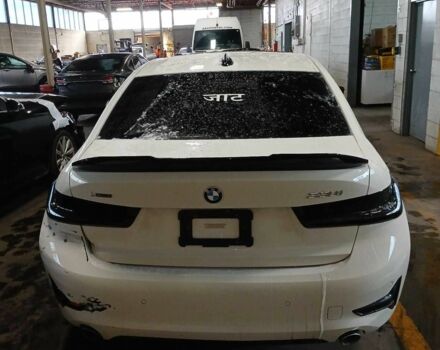 Белый БМВ 3 Серия, объемом двигателя 2 л и пробегом 60 тыс. км за 16500 $, фото 4 на Automoto.ua