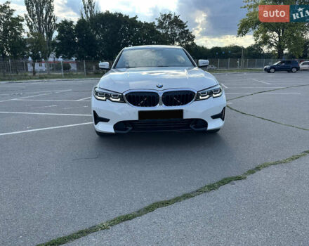 Белый БМВ 3 Серия, объемом двигателя 2 л и пробегом 64 тыс. км за 30500 $, фото 13 на Automoto.ua