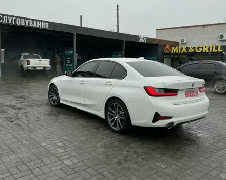Белый БМВ 3 Серия, объемом двигателя 2 л и пробегом 60 тыс. км за 31000 $, фото 3 на Automoto.ua