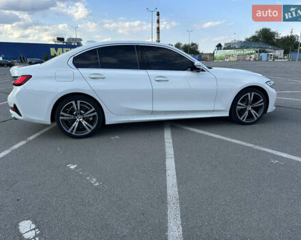 Белый БМВ 3 Серия, объемом двигателя 2 л и пробегом 64 тыс. км за 30500 $, фото 10 на Automoto.ua