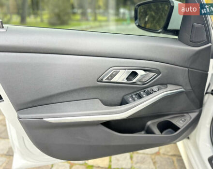 Белый БМВ 3 Серия, объемом двигателя 2 л и пробегом 116 тыс. км за 27500 $, фото 32 на Automoto.ua