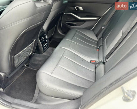 Білий БМВ 3 Серія, об'ємом двигуна 2 л та пробігом 169 тис. км за 24500 $, фото 23 на Automoto.ua