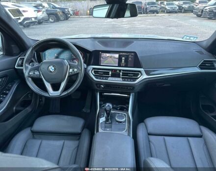 Белый БМВ 3 Серия, объемом двигателя 2 л и пробегом 27 тыс. км за 9200 $, фото 5 на Automoto.ua