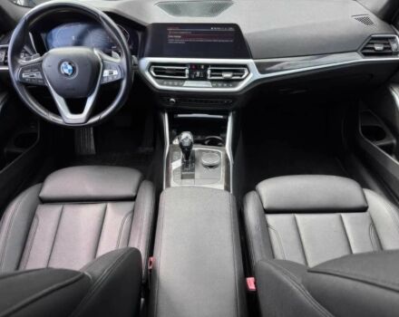 Белый БМВ 3 Серия, объемом двигателя 2 л и пробегом 48 тыс. км за 11800 $, фото 6 на Automoto.ua