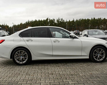Белый БМВ 3 Серия, объемом двигателя 2 л и пробегом 163 тыс. км за 32500 $, фото 8 на Automoto.ua