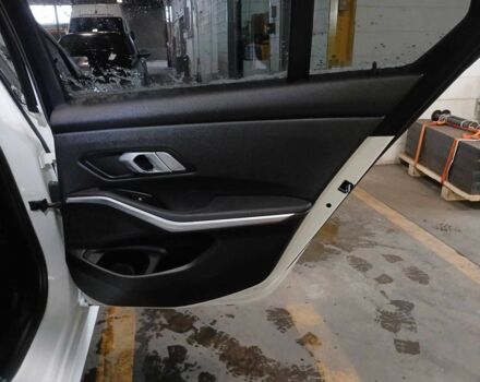 Белый БМВ 3 Серия, объемом двигателя 2 л и пробегом 60 тыс. км за 16500 $, фото 5 на Automoto.ua