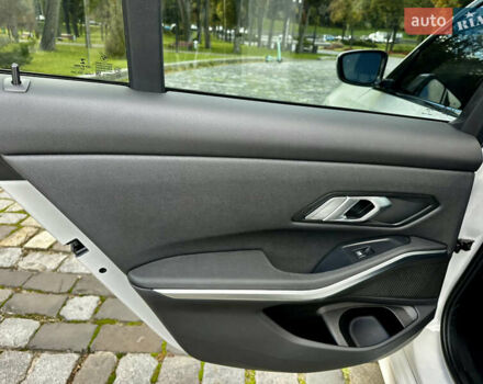 Белый БМВ 3 Серия, объемом двигателя 2 л и пробегом 116 тыс. км за 27500 $, фото 34 на Automoto.ua