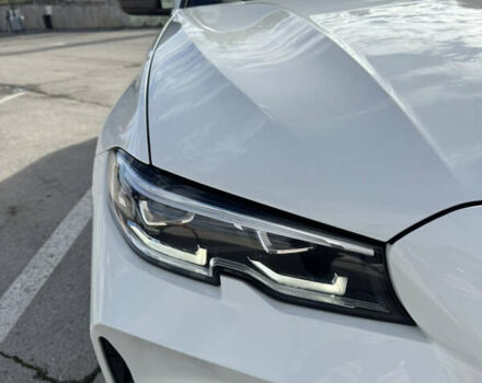 Белый БМВ 3 Серия, объемом двигателя 2 л и пробегом 112 тыс. км за 24000 $, фото 1 на Automoto.ua