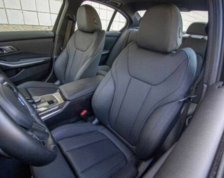 БМВ 3 Серия 2020 в Ровно на Automoto.ua Белый БМВ 3 Серия, объемом двигателя 3 л и пробегом 40 тыс. км за 30300 $, фото 12 на Automoto.ua