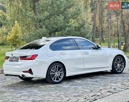 Белый БМВ 3 Серия, объемом двигателя 2 л и пробегом 116 тыс. км за 27500 $, фото 8 на Automoto.ua