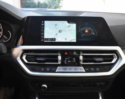 Білий БМВ 3 Серія, об'ємом двигуна 2 л та пробігом 36 тис. км за 16500 $, фото 8 на Automoto.ua