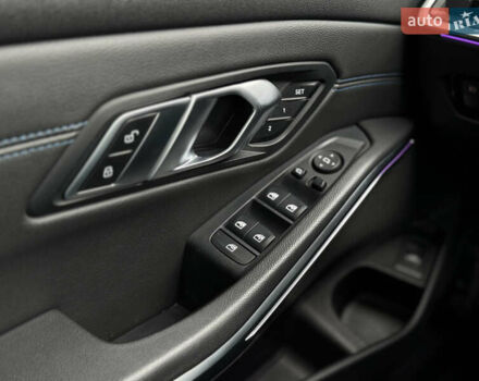 БМВ 3 Серія 2021 у Києві на Automoto.ua Білий БМВ 3 Серія, об'ємом двигуна 2 л та пробігом 92 тис. км за 32500 $, фото 16 на Automoto.ua