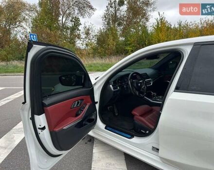 Білий БМВ 3 Серія, об'ємом двигуна 2 л та пробігом 120 тис. км за 29900 $, фото 8 на Automoto.ua