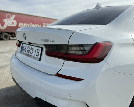 Белый БМВ 3 Серия, объемом двигателя 2 л и пробегом 114 тыс. км за 38000 $, фото 5 на Automoto.ua