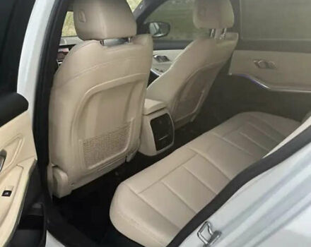 Белый БМВ 3 Серия, объемом двигателя 2 л и пробегом 62 тыс. км за 28000 $, фото 6 на Automoto.ua