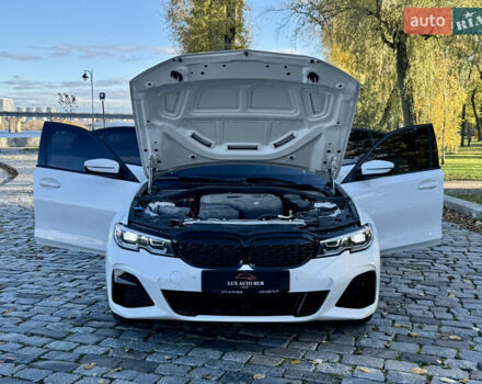 БМВ 3 Серія 2021 у Києві на Automoto.ua Білий БМВ 3 Серія, об'ємом двигуна 0 л та пробігом 23 тис. км за 28888 $, фото 54 на Automoto.ua