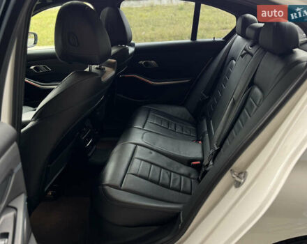 БМВ 3 Серія 2021 у Києві на Automoto.ua Білий БМВ 3 Серія, об'ємом двигуна 2 л та пробігом 92 тис. км за 32500 $, фото 18 на Automoto.ua