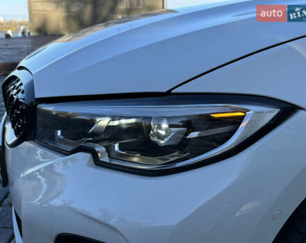 БМВ 3 Серія 2021 у Києві на Automoto.ua Білий БМВ 3 Серія, об'ємом двигуна 0 л та пробігом 23 тис. км за 28888 $, фото 68 на Automoto.ua