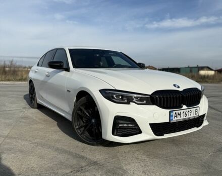 Белый БМВ 3 Серия, объемом двигателя 2 л и пробегом 114 тыс. км за 38000 $, фото 1 на Automoto.ua
