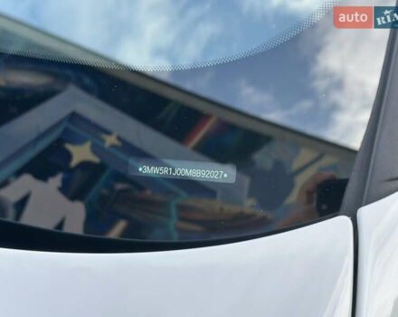 БМВ 3 Серия 2021 в Львове на Automoto.ua Белый БМВ 3 Серия, объемом двигателя 2 л и пробегом 49 тыс. км за 32000 $, фото 12 на Automoto.ua