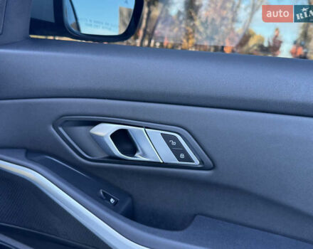 БМВ 3 Серія 2021 у Києві на Automoto.ua Білий БМВ 3 Серія, об'ємом двигуна 0 л та пробігом 23 тис. км за 28888 $, фото 63 на Automoto.ua