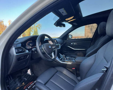 БМВ 3 Серія 2021 у Києві на Automoto.ua Білий БМВ 3 Серія, об'ємом двигуна 0 л та пробігом 23 тис. км за 28888 $, фото 106 на Automoto.ua
