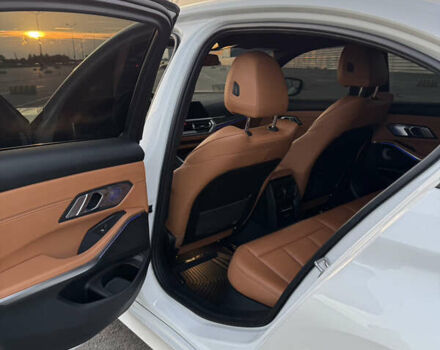 БМВ 3 Серія 2021 у Львові на Automoto.ua Білий БМВ 3 Серія, об'ємом двигуна 2 л та пробігом 67 тис. км за 29900 $, фото 27 на Automoto.ua