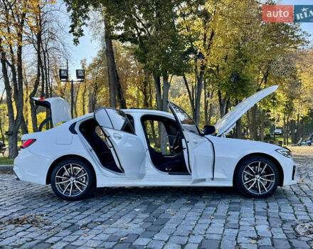 БМВ 3 Серія 2021 у Києві на Automoto.ua Білий БМВ 3 Серія, об'ємом двигуна 0 л та пробігом 23 тис. км за 28888 $, фото 56 на Automoto.ua