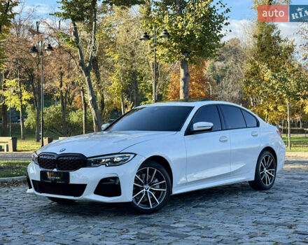 БМВ 3 Серія 2021 у Києві на Automoto.ua Білий БМВ 3 Серія, об'ємом двигуна 0 л та пробігом 23 тис. км за 28888 $, фото 86 на Automoto.ua
