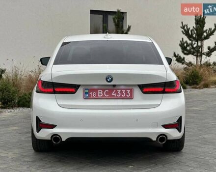 Белый БМВ 3 Серия, объемом двигателя 2 л и пробегом 177 тыс. км за 32400 $, фото 6 на Automoto.ua