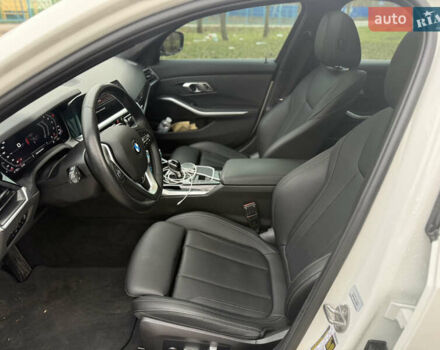 Белый БМВ 3 Серия, объемом двигателя 2 л и пробегом 122 тыс. км за 28000 $, фото 14 на Automoto.ua