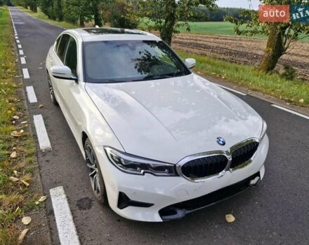 БМВ 3 Серия 2022 в Львове на Automoto.ua Белый БМВ 3 Серия, объемом двигателя 2 л и пробегом 80 тыс. км за 45621 $, фото 5 на Automoto.ua