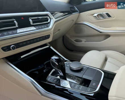 Белый БМВ 3 Серия, объемом двигателя 2 л и пробегом 7 тыс. км за 38400 $, фото 18 на Automoto.ua