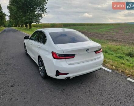 БМВ 3 Серия 2022 в Львове на Automoto.ua Белый БМВ 3 Серия, объемом двигателя 2 л и пробегом 80 тыс. км за 45621 $, фото 3 на Automoto.ua