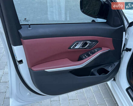 БМВ 3 Серия 2022 в Виннице на Automoto.ua Белый БМВ 3 Серия, объемом двигателя 2 л и пробегом 47 тыс. км за 29999 $, фото 24 на Automoto.ua