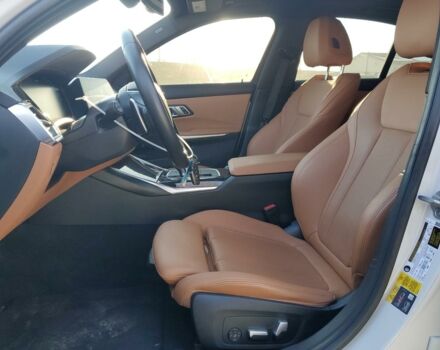 Белый БМВ 3 Серия, объемом двигателя 2 л и пробегом 40 тыс. км за 35500 $, фото 6 на Automoto.ua