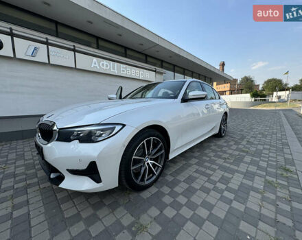 Белый БМВ 3 Серия, объемом двигателя 2 л и пробегом 7 тыс. км за 38400 $, фото 8 на Automoto.ua