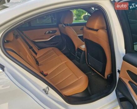 БМВ 3 Серия 2022 в Львове на Automoto.ua Белый БМВ 3 Серия, объемом двигателя 2 л и пробегом 80 тыс. км за 45621 $, фото 9 на Automoto.ua