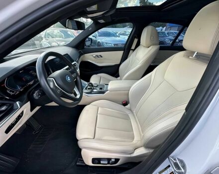 Белый БМВ 3 Серия, объемом двигателя 2 л и пробегом 30 тыс. км за 13500 $, фото 7 на Automoto.ua