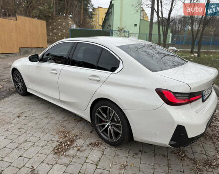 Белый БМВ 3 Серия, объемом двигателя 2 л и пробегом 122 тыс. км за 28000 $, фото 5 на Automoto.ua