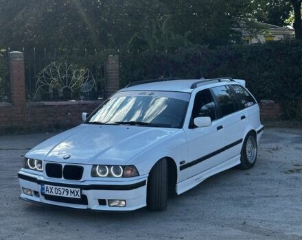 Белый БМВ 3 Серия, объемом двигателя 2.8 л и пробегом 326 тыс. км за 4350 $, фото 1 на Automoto.ua