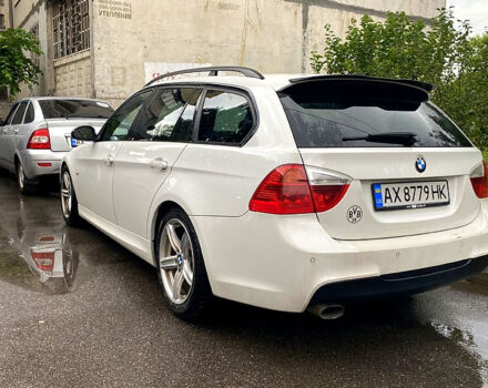 Белый БМВ 3 Серия, объемом двигателя 2 л и пробегом 230 тыс. км за 8800 $, фото 1 на Automoto.ua