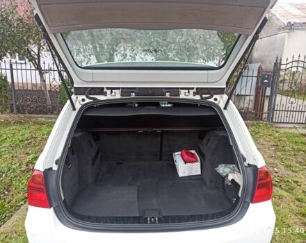 Білий БМВ 3 Серія, об'ємом двигуна 2 л та пробігом 240 тис. км за 7100 $, фото 5 на Automoto.ua