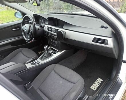 Білий БМВ 3 Серія, об'ємом двигуна 2 л та пробігом 240 тис. км за 7100 $, фото 3 на Automoto.ua