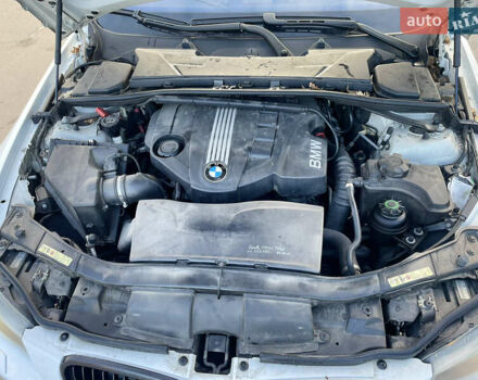 Білий БМВ 3 Серія, об'ємом двигуна 2 л та пробігом 437 тис. км за 8400 $, фото 6 на Automoto.ua