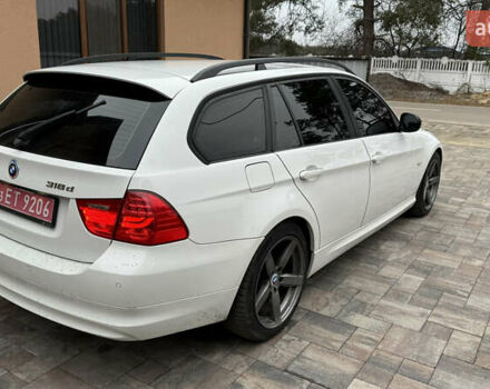 Білий БМВ 3 Серія, об'ємом двигуна 2 л та пробігом 213 тис. км за 8900 $, фото 5 на Automoto.ua